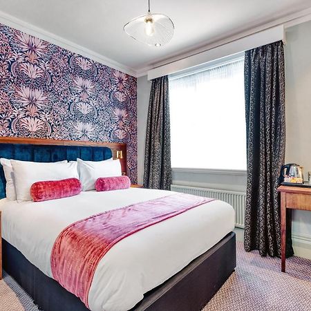 The Hand & Sceptre By Innkeeper'S Collection Southborough Extérieur photo